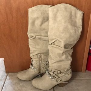 Boots with Bling!! ✨